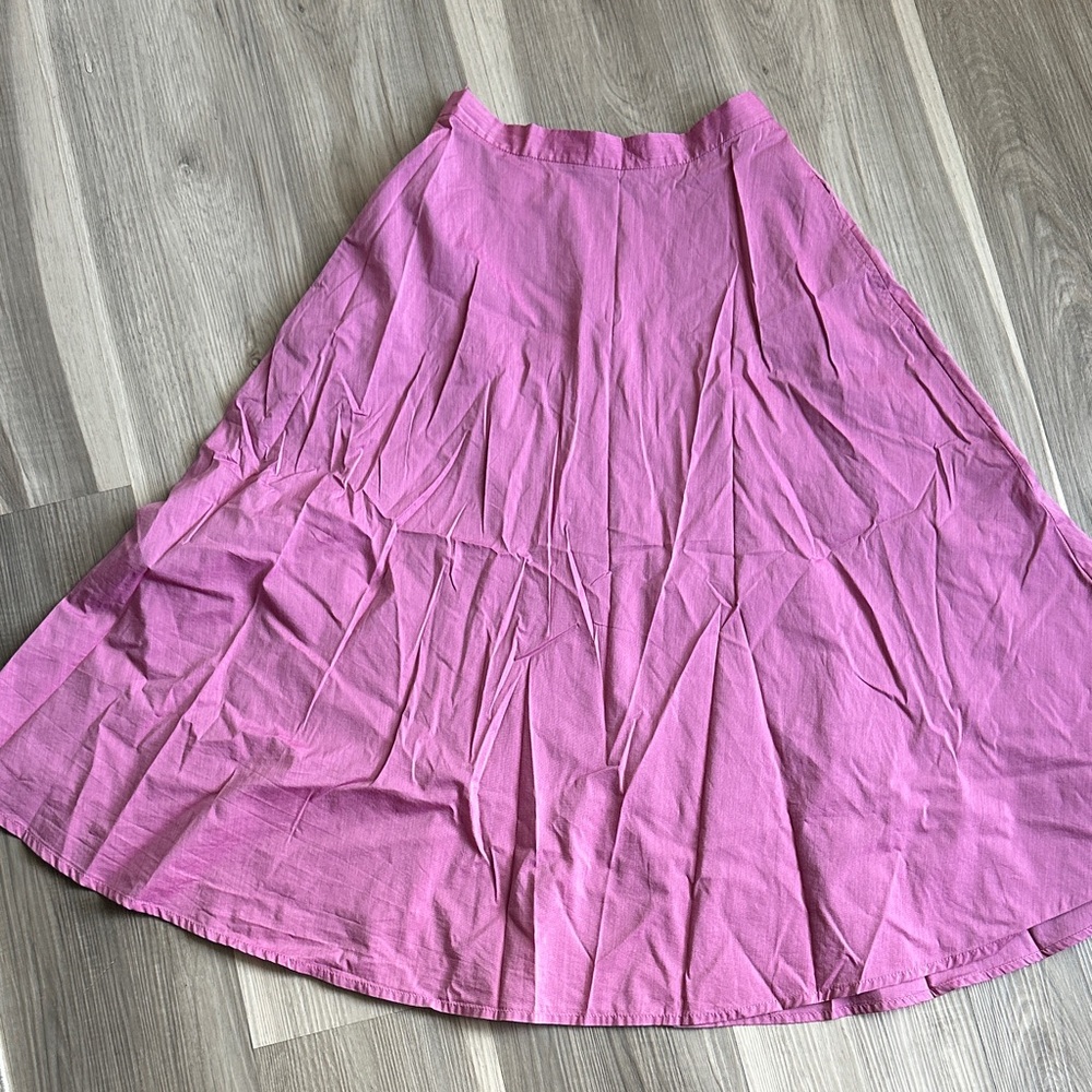Women's Vintage Pink A-Line Skirt with Pockets!